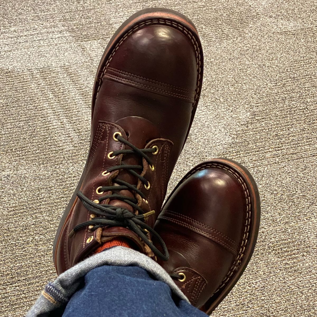 Photo by escapedTexan on July 20, 2023 of the Nicks Americana in Horween Color 8 Chromexcel.