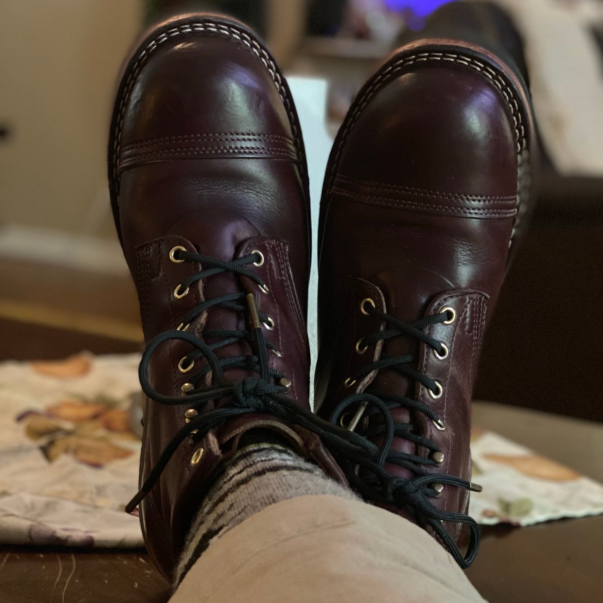 Photo by escapedTexan on August 10, 2023 of the Nicks Americana in Horween Color 8 Chromexcel.