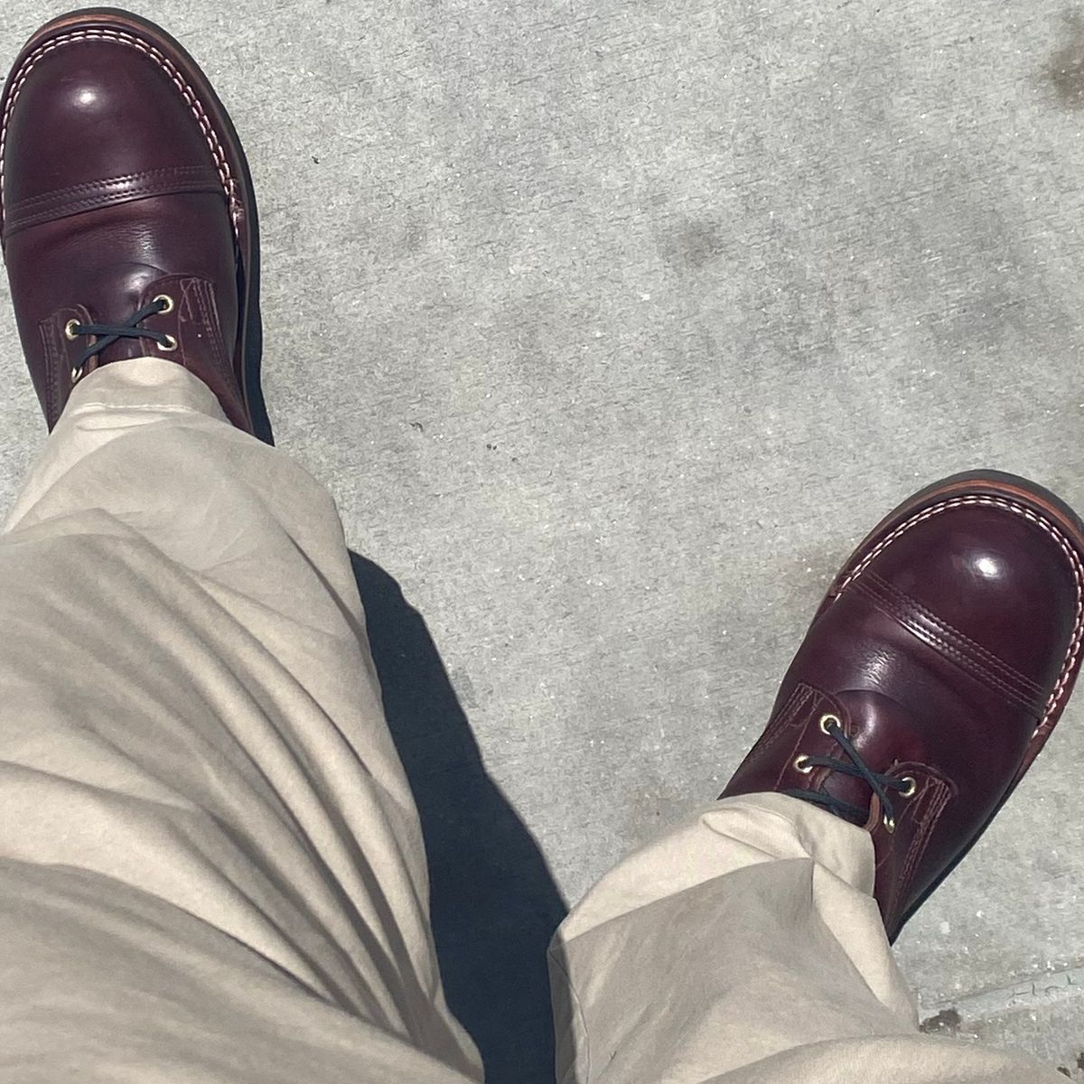 Photo by escapedTexan on August 10, 2023 of the Nicks Americana in Horween Color 8 Chromexcel.