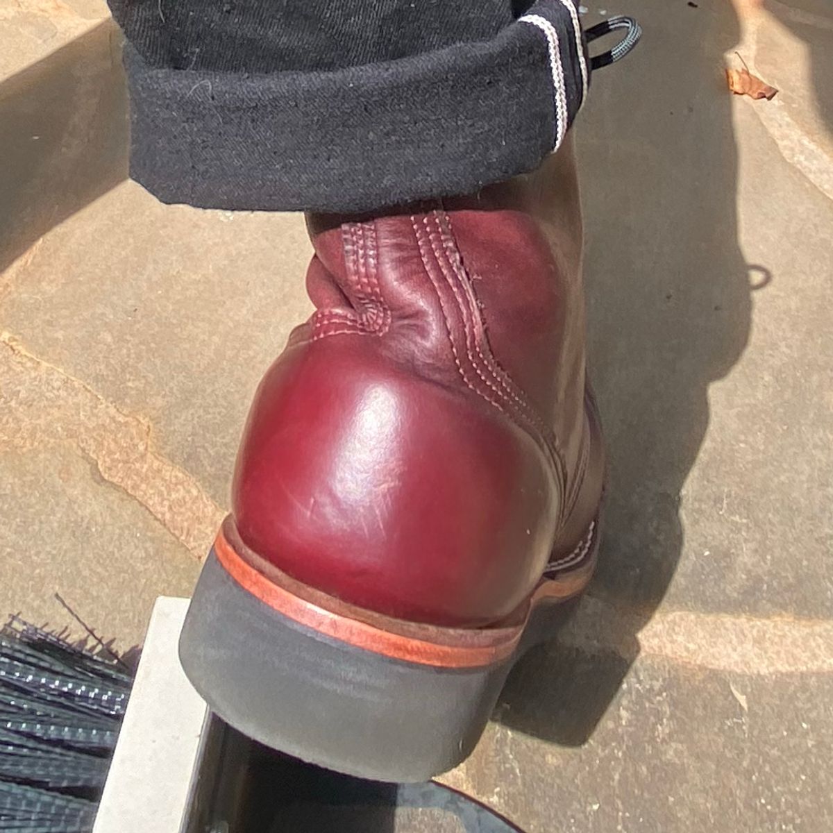 Photo by escapedTexan on September 6, 2023 of the Nicks Americana in Horween Color 8 Chromexcel.
