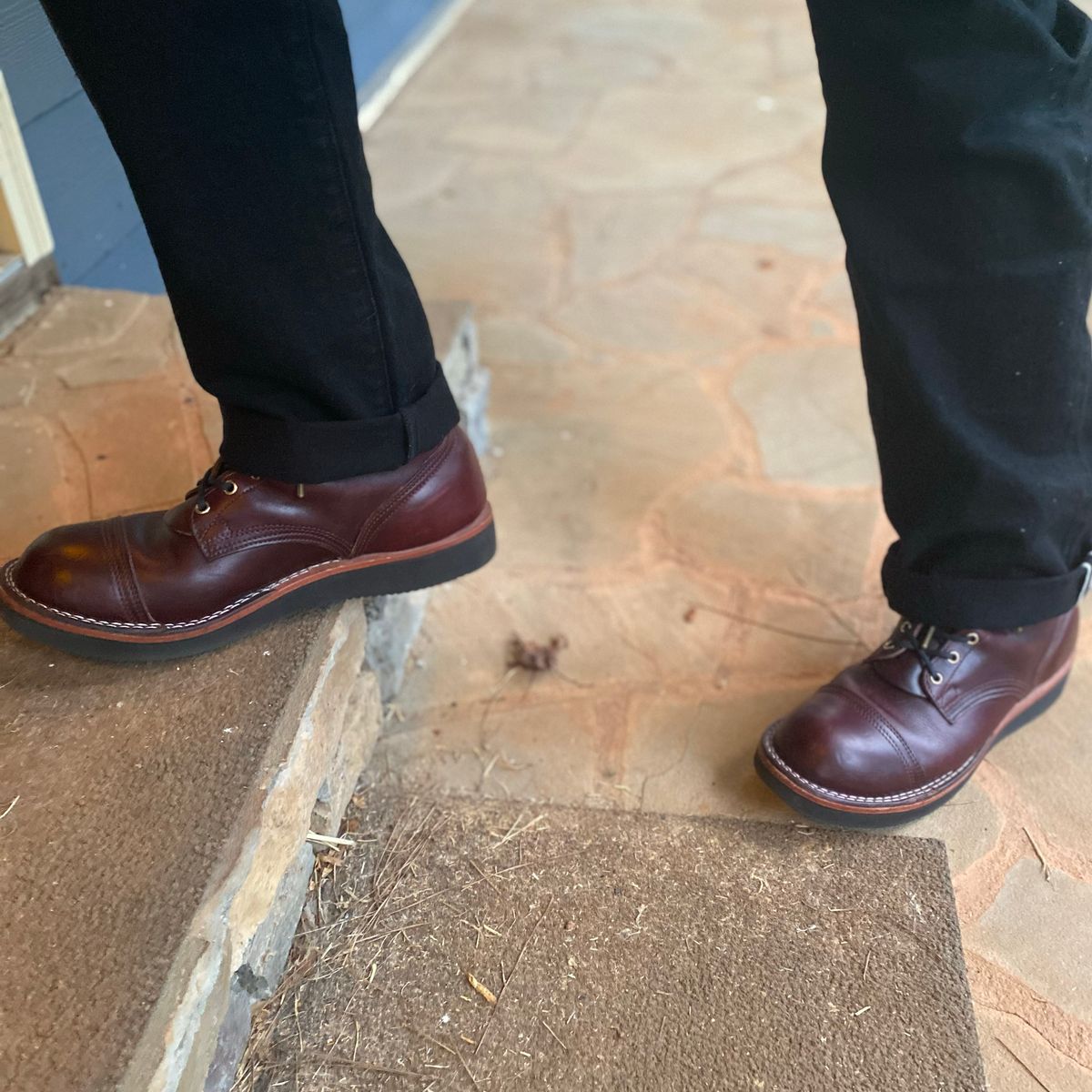 Photo by escapedTexan on September 6, 2023 of the Nicks Americana in Horween Color 8 Chromexcel.