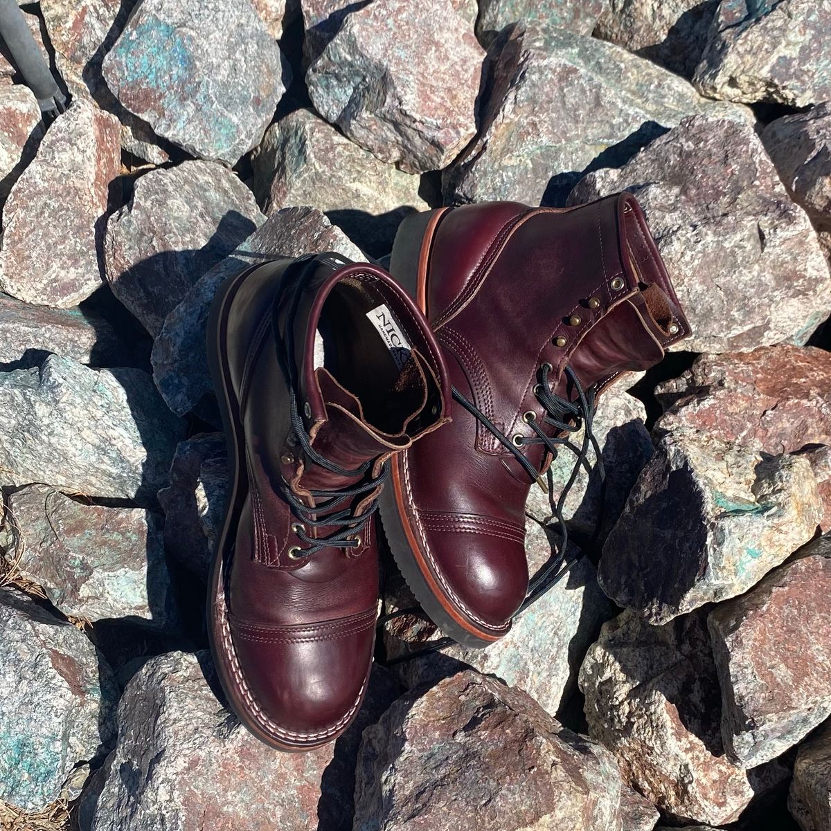 Photo by escapedTexan on September 25, 2023 of the Nicks Americana in Horween Color 8 Chromexcel.