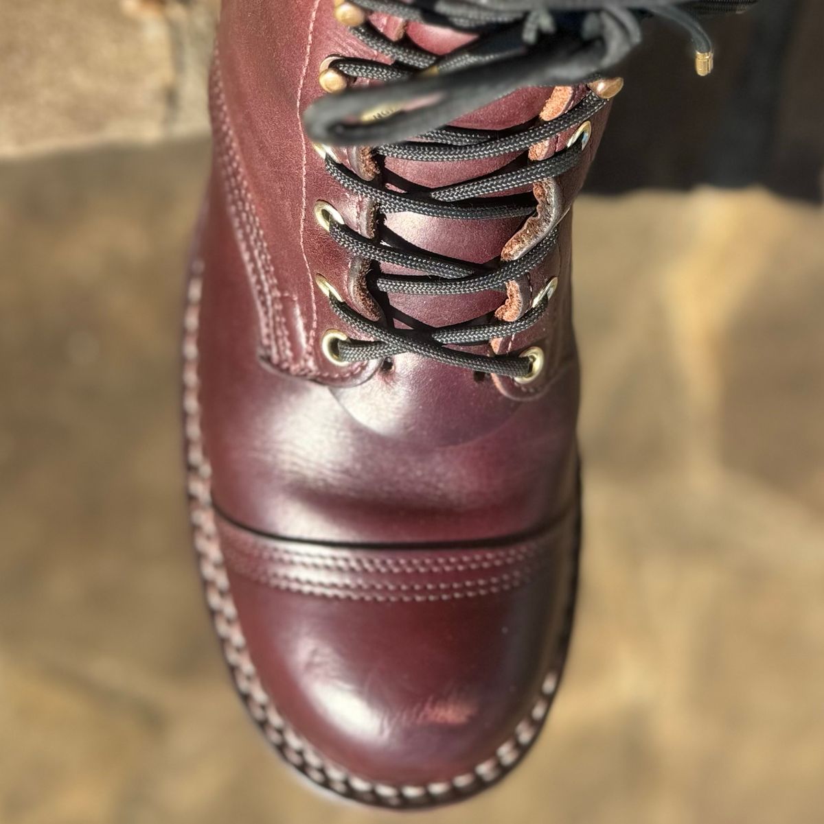 Photo by escapedTexan on January 19, 2024 of the Nicks Americana in Horween Color 8 Chromexcel.