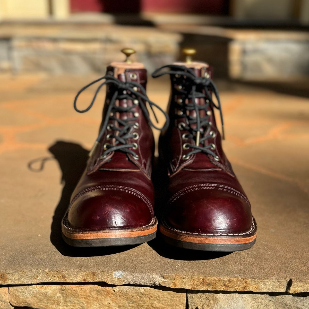 Photo by escapedTexan on June 21, 2024 of the Nicks Americana in Horween Color 8 Chromexcel.