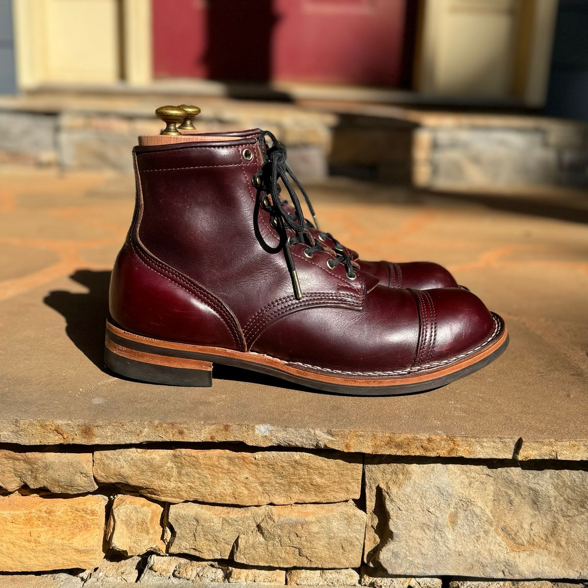 Photo by escapedTexan on June 21, 2024 of the Nicks Americana in Horween Color 8 Chromexcel.