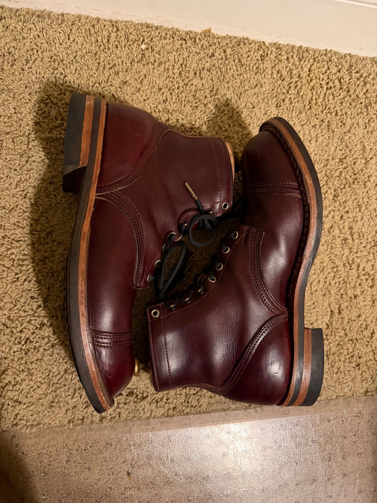 Photo by escapedTexan on January 3, 2026 of the Nicks Americana in Horween Color 8 Chromexcel.