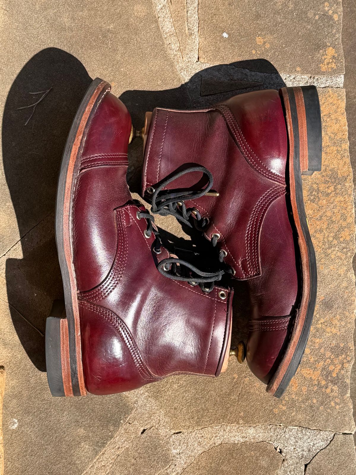 Photo by escapedTexan on February 28, 2026 of the Nicks Americana in Horween Color 8 Chromexcel.