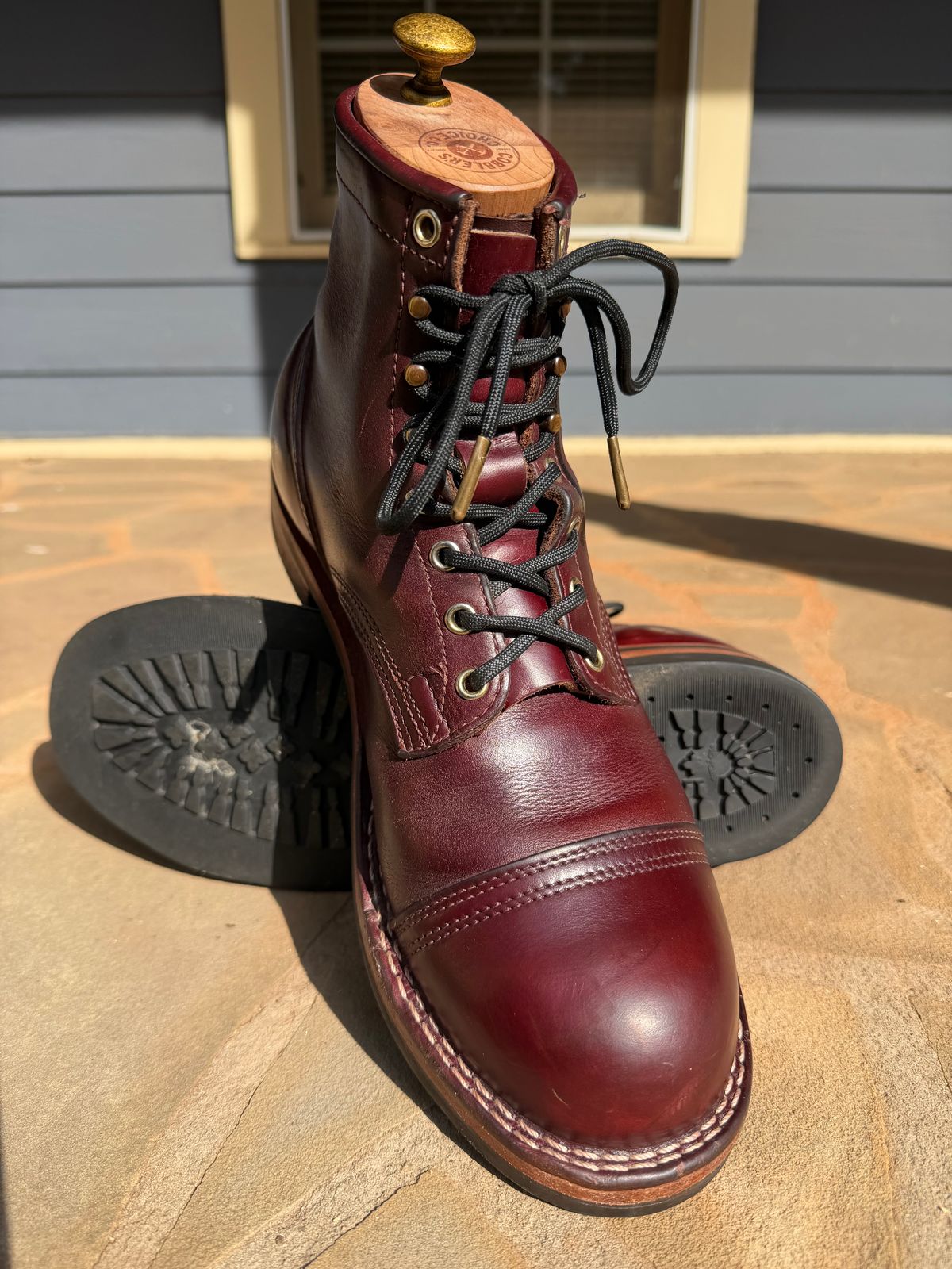 Photo by escapedTexan on July 4, 2026 of the Nicks Americana in Horween Color 8 Chromexcel.
