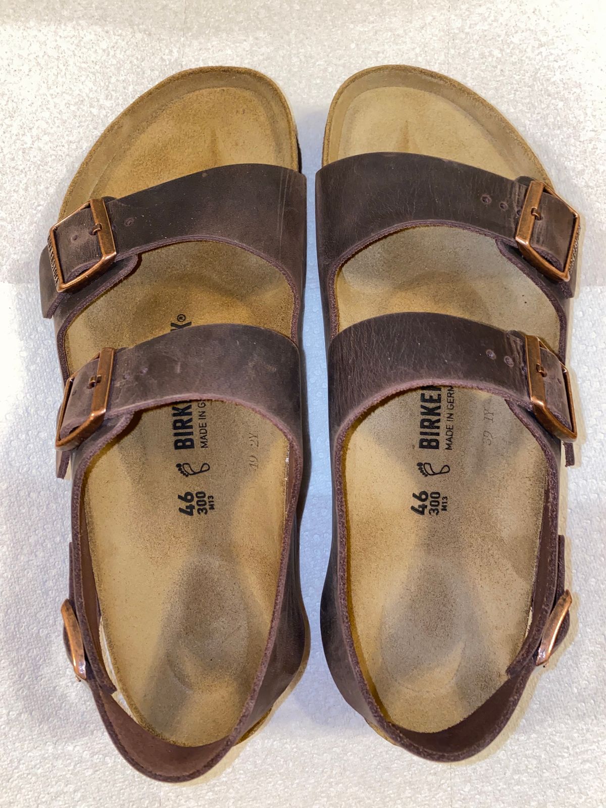 Photo by escapedTexan on April 13, 2023 of the Birkenstock Milano in Habana Oiled Leather.