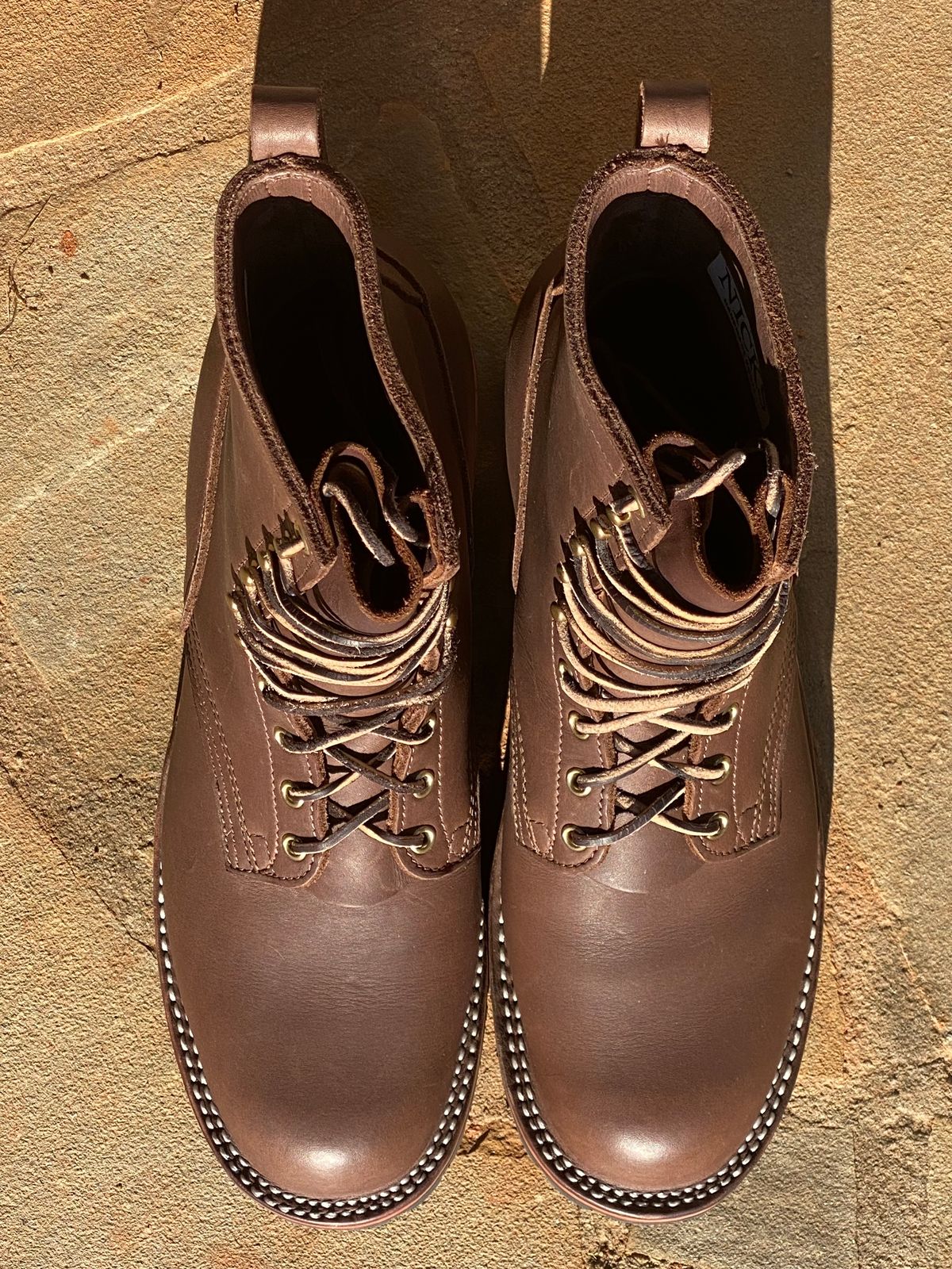 Photo by escapedTexan on November 1, 2022 of the Nicks Overlander in Seidel 1964 Walnut.