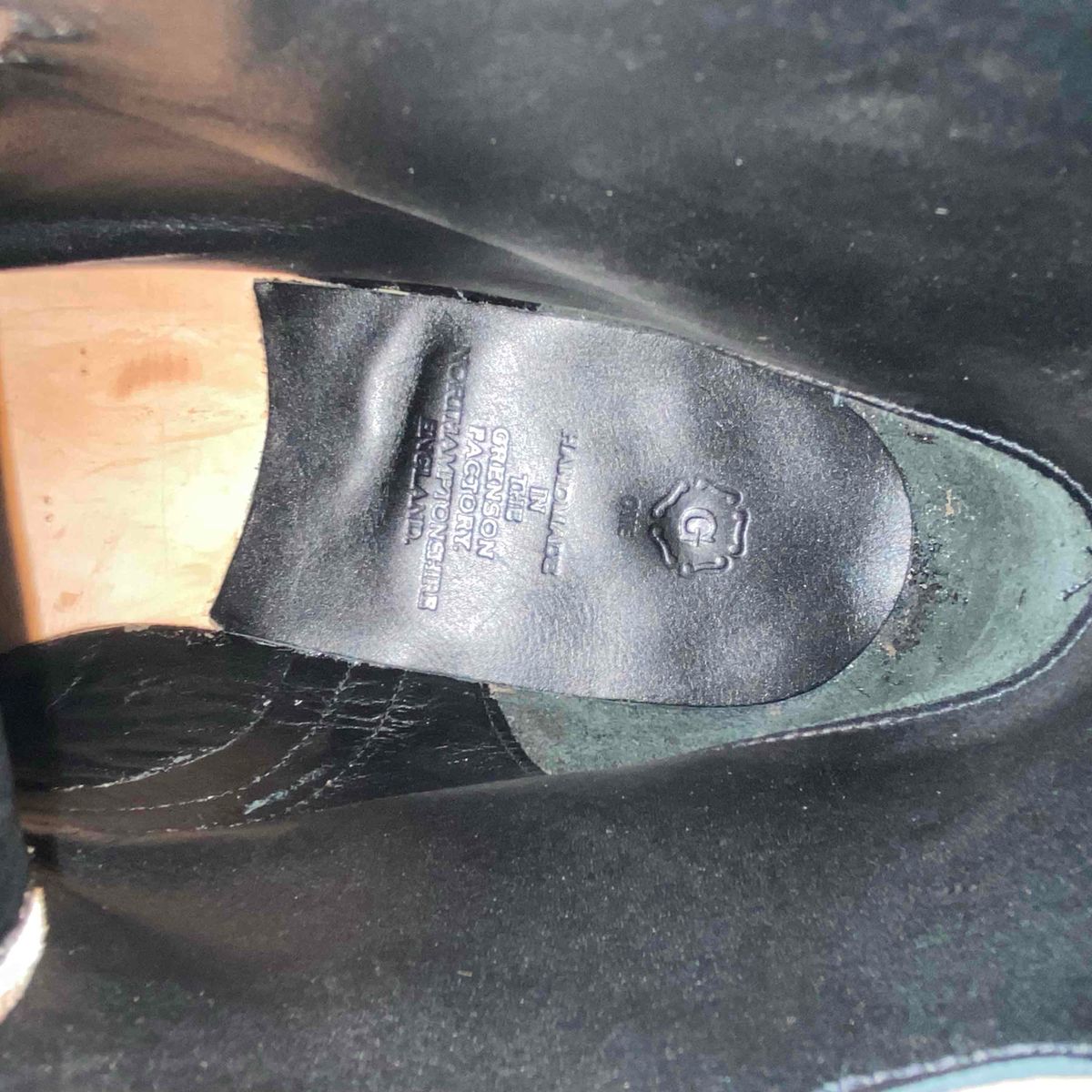 Photo by escapedTexan on January 5, 2023 of the Grenson Fred in Handpainted Tan.