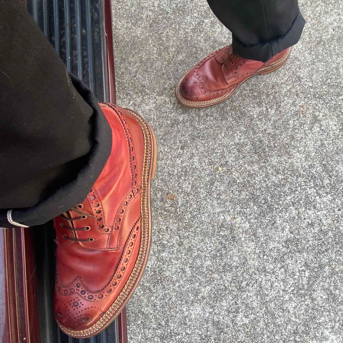 Photo by escapedTexan on March 10, 2023 of the Grenson Fred in Handpainted Tan.