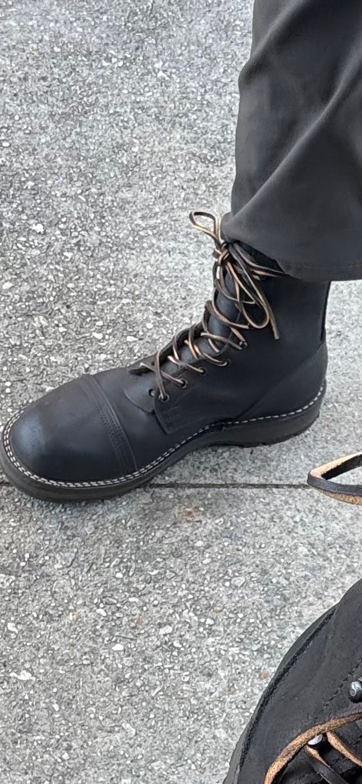Photo by escapedTexan on May 20, 2025 of the Nicks MTO in Seidel MaxSupport Black.