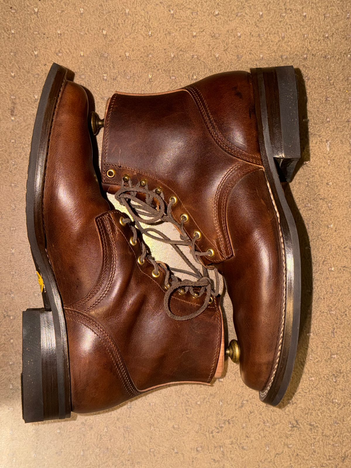 Photo by escapedTexan on February 27, 2026 of the Nicks 1925 Last Dress Boot in Horween Cypress Italian Brown.