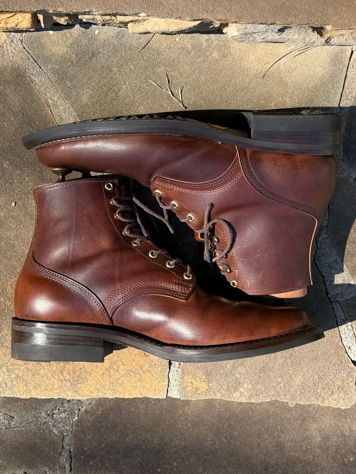 Photo by escapedTexan on February 28, 2026 of the Nicks 1925 Last Dress Boot in Horween Cypress Italian Brown.