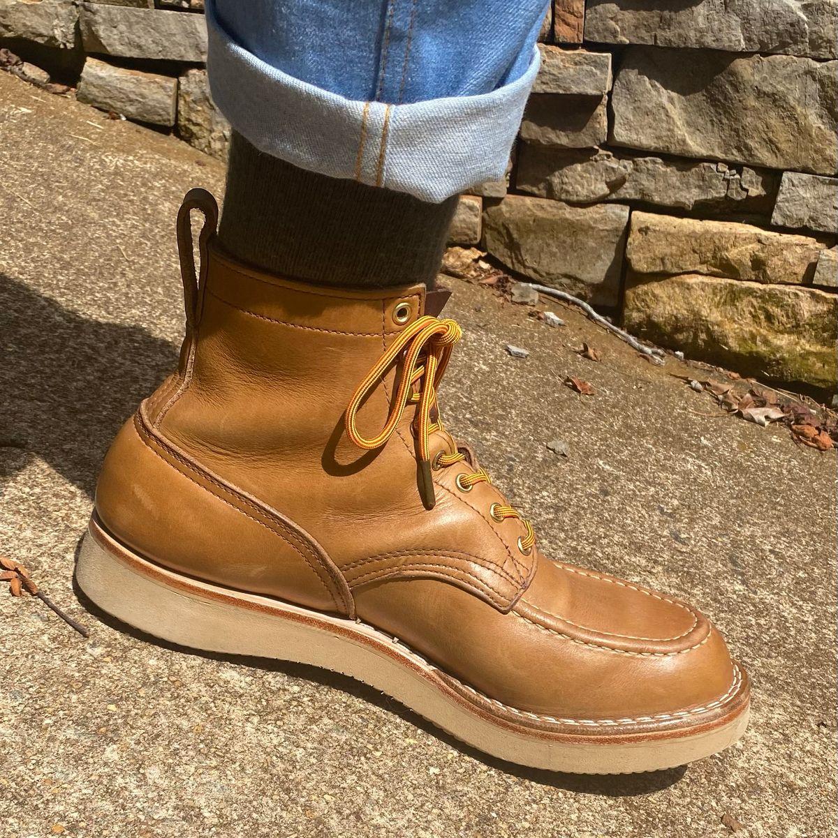 Photo by escapedTexan on August 4, 2023 of the Nicks Moc Toe in Seidel 1964 Tan.