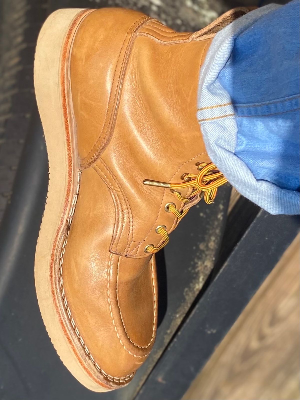 Photo by escapedTexan on August 21, 2023 of the Nicks Moc Toe in Seidel 1964 Tan.