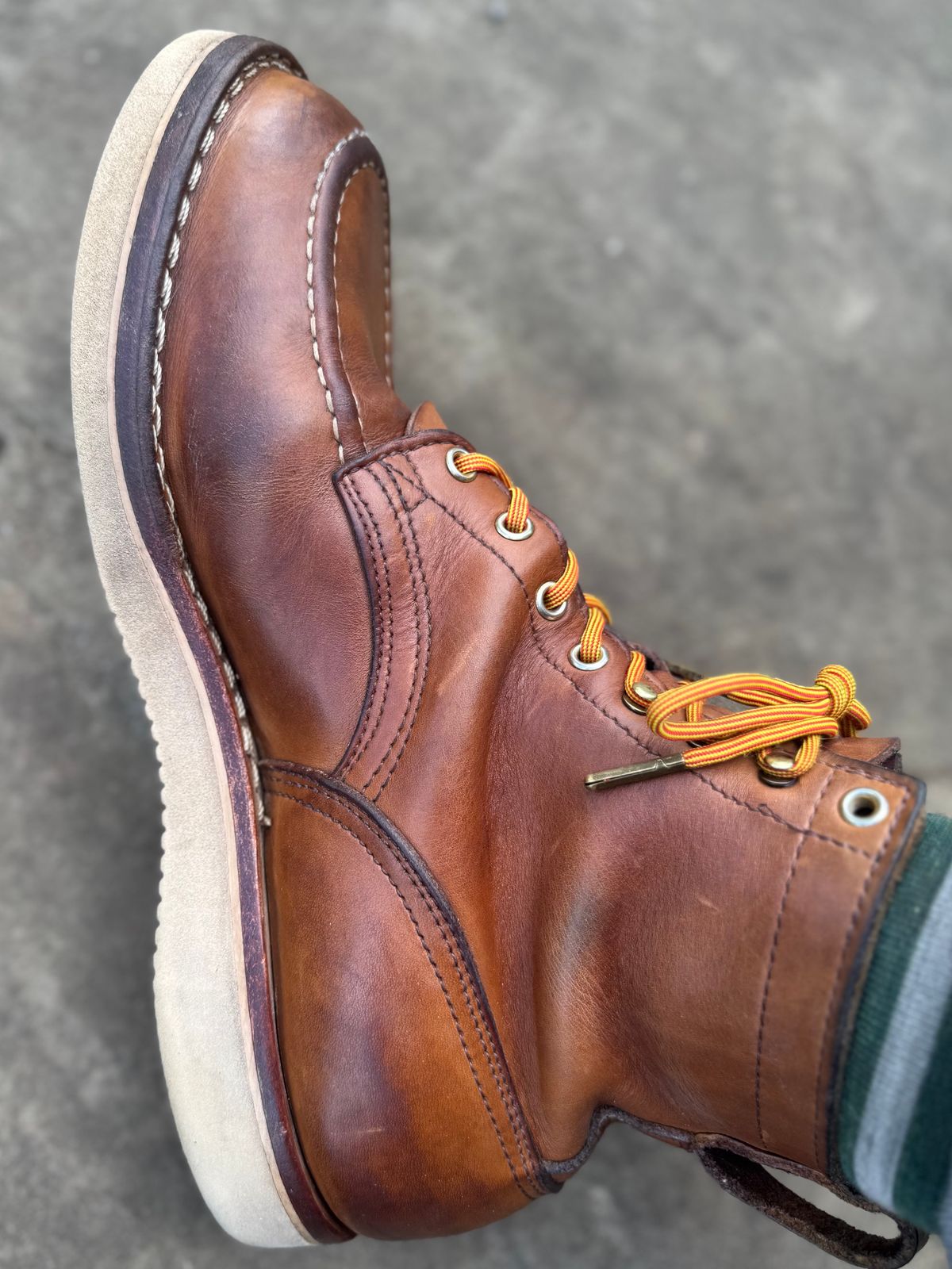 Photo by escapedTexan on April 5, 2025 of the Nicks Moc Toe in Seidel 1964 Tan.