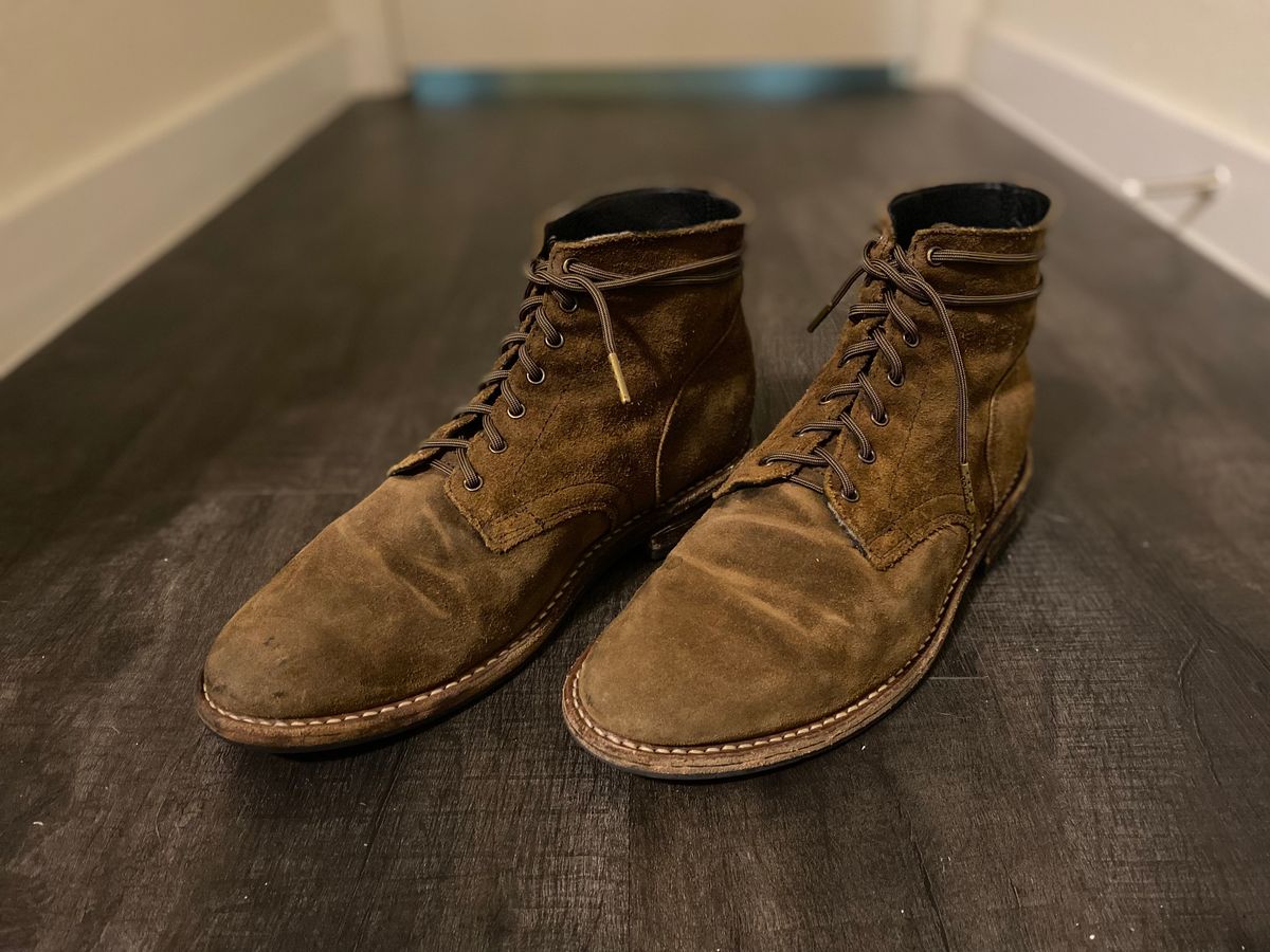 Photo by KMcDaniel on January 7, 2023 of the Thursday President in Mocha WeatherSafe Suede.