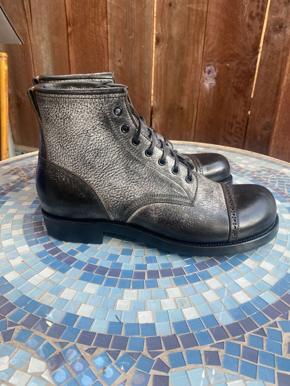 Photo by parkle__ on November 4, 2022 of the Iron Boots 5515 in Black Italy Waxed Bullhide.