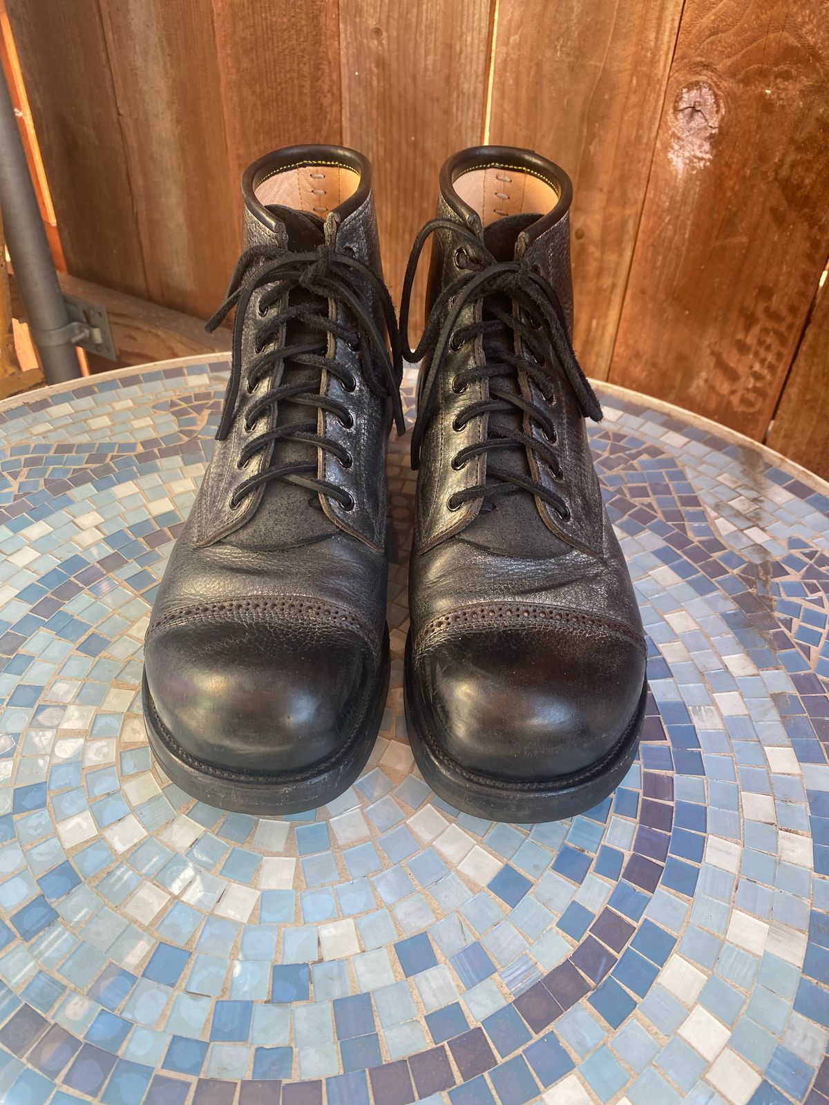 Photo by parkle__ on December 4, 2022 of the Iron Boots 5515 in Black Italy Waxed Bullhide.