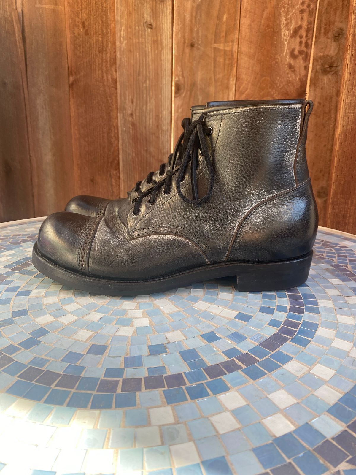 Photo by parkle__ on December 4, 2022 of the Iron Boots 5515 in Black Italy Waxed Bullhide.