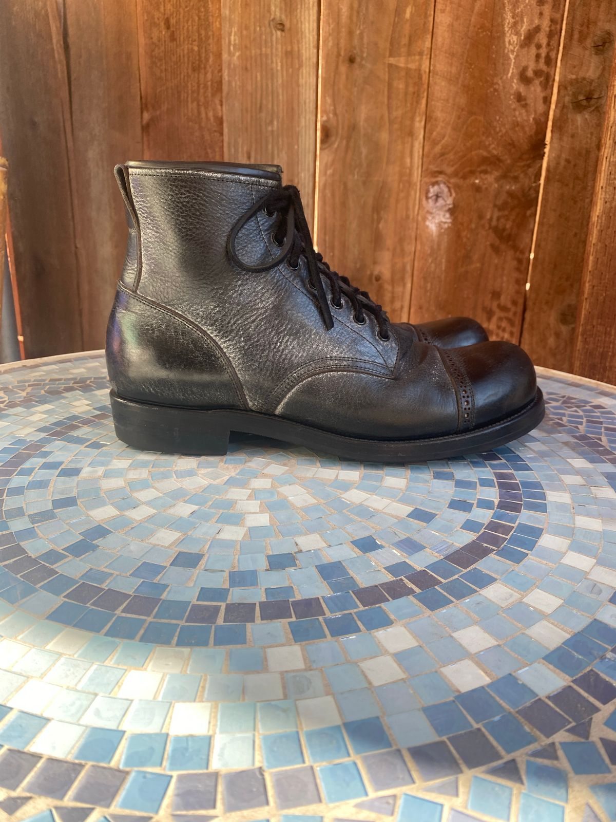 Photo by parkle__ on December 4, 2022 of the Iron Boots 5515 in Black Italy Waxed Bullhide.