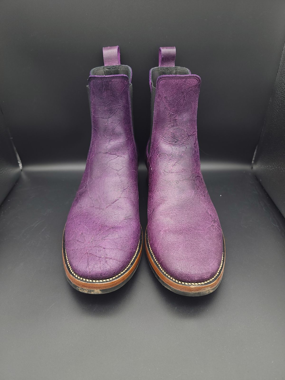 Photo by jinn35 on February 5, 2024 of the Fortis Boots El Primero in C.F. Stead Crazy Cow Royal Purple.