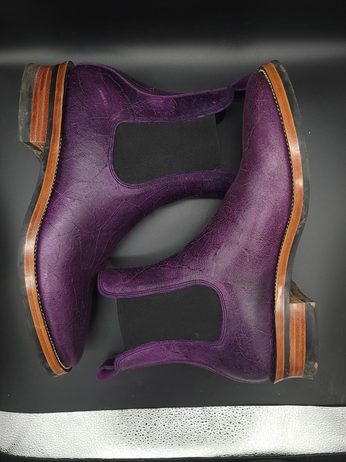 Photo by jinn35 on February 5, 2024 of the Fortis Boots El Primero in C.F. Stead Crazy Cow Royal Purple.