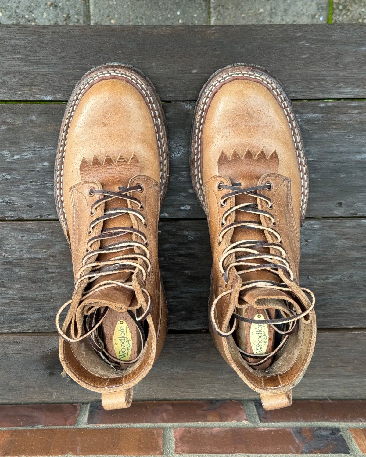 Photo by tylers.hobby on November 2, 2023 of the White's 350 Cruiser in Horween Natural Chromexcel.