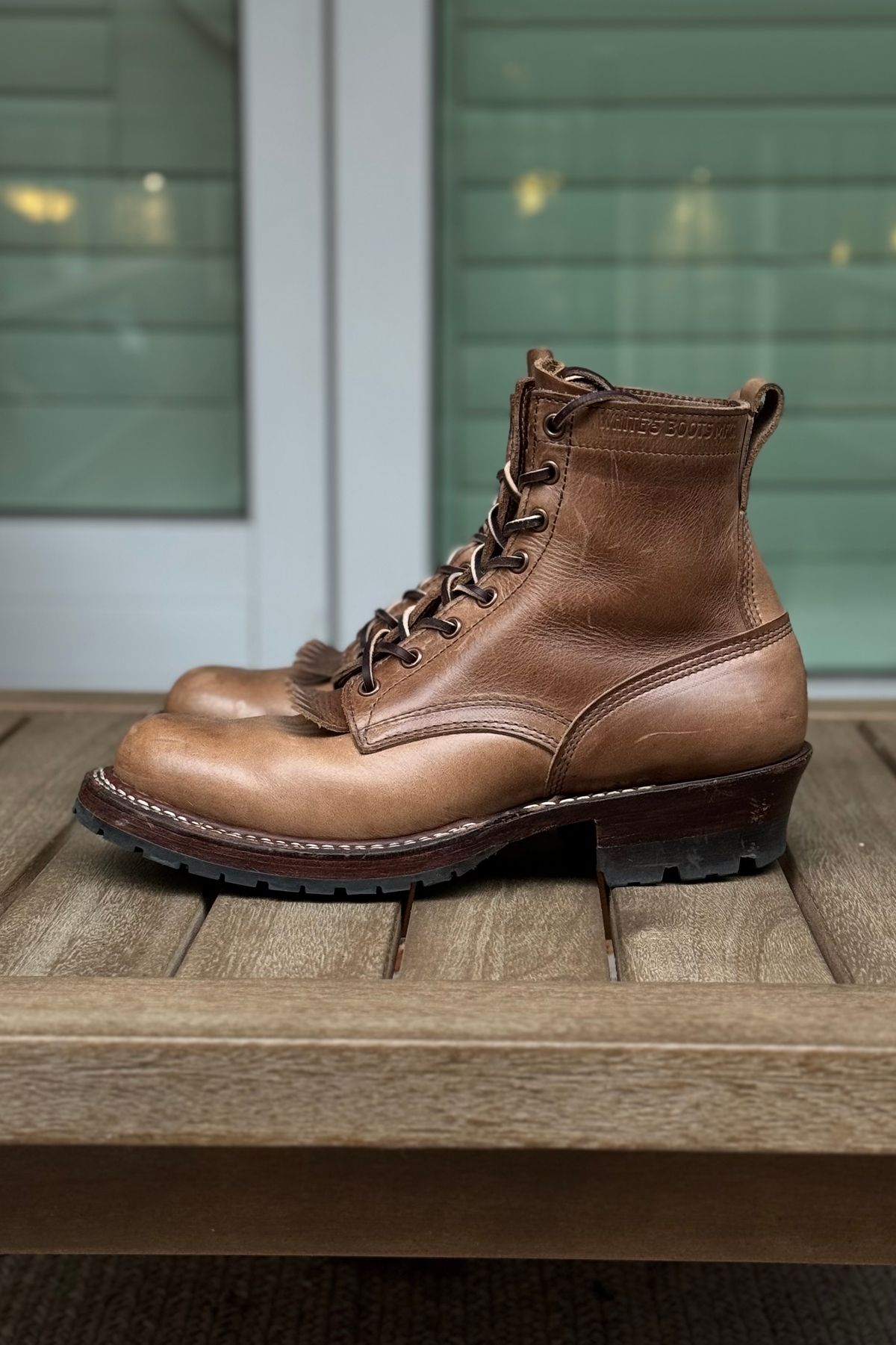 Photo by tylers.hobby on December 4, 2023 of the White's 350 Cruiser in Horween Natural Chromexcel.