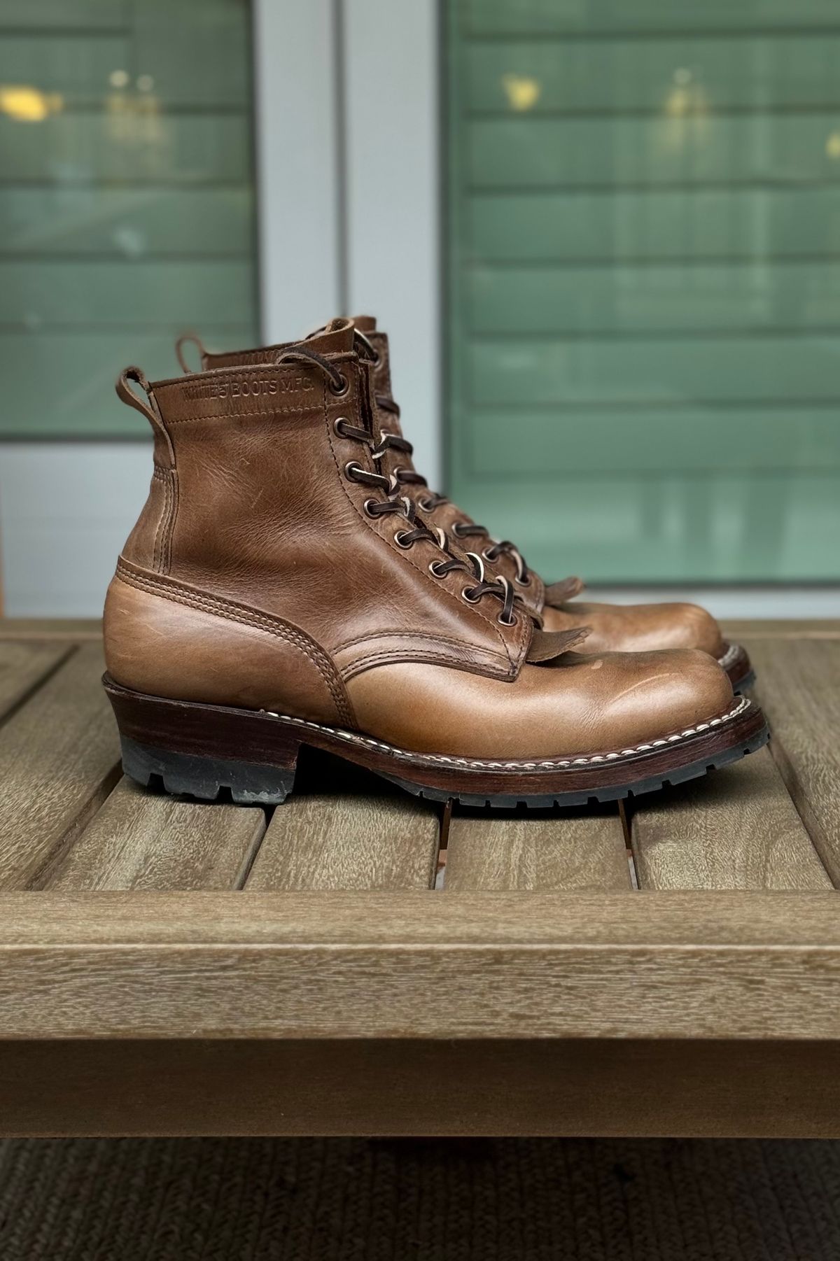 Photo by tylers.hobby on December 4, 2023 of the White's 350 Cruiser in Horween Natural Chromexcel.
