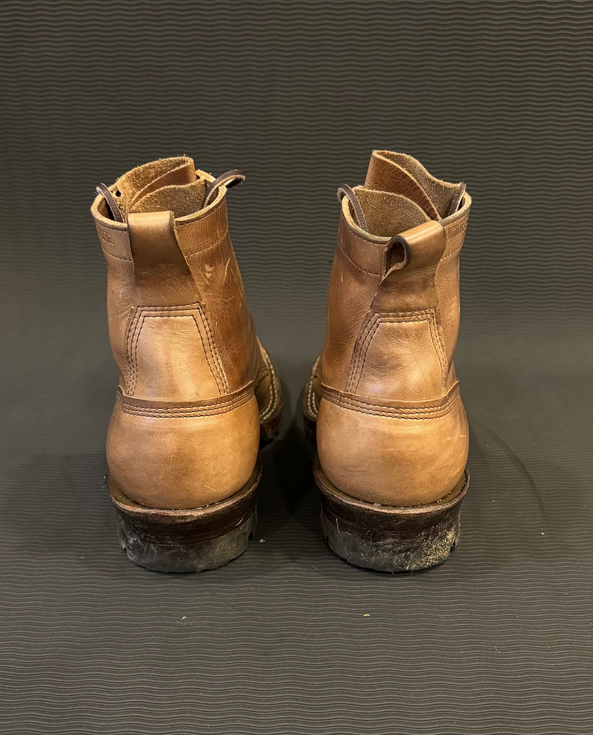 Photo by tylers.hobby on January 5, 2024 of the White's 350 Cruiser in Horween Natural Chromexcel.