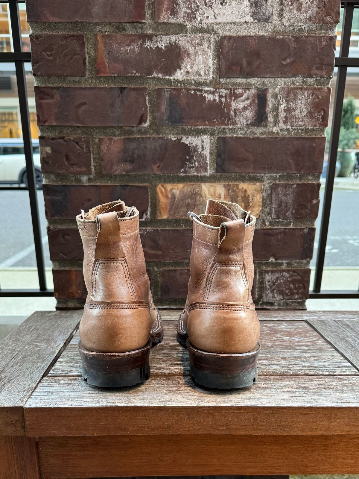 Photo by tylers.hobby on March 6, 2024 of the White's 350 Cruiser in Horween Natural Chromexcel.