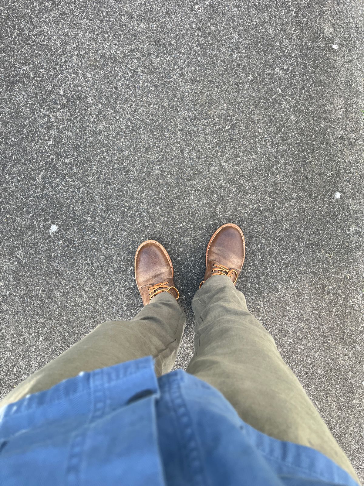 Photo by Dannflow on October 1, 2024 of the Oak Street Bootmakers Trench Boot in Horween Natural Chromexcel Roughout.