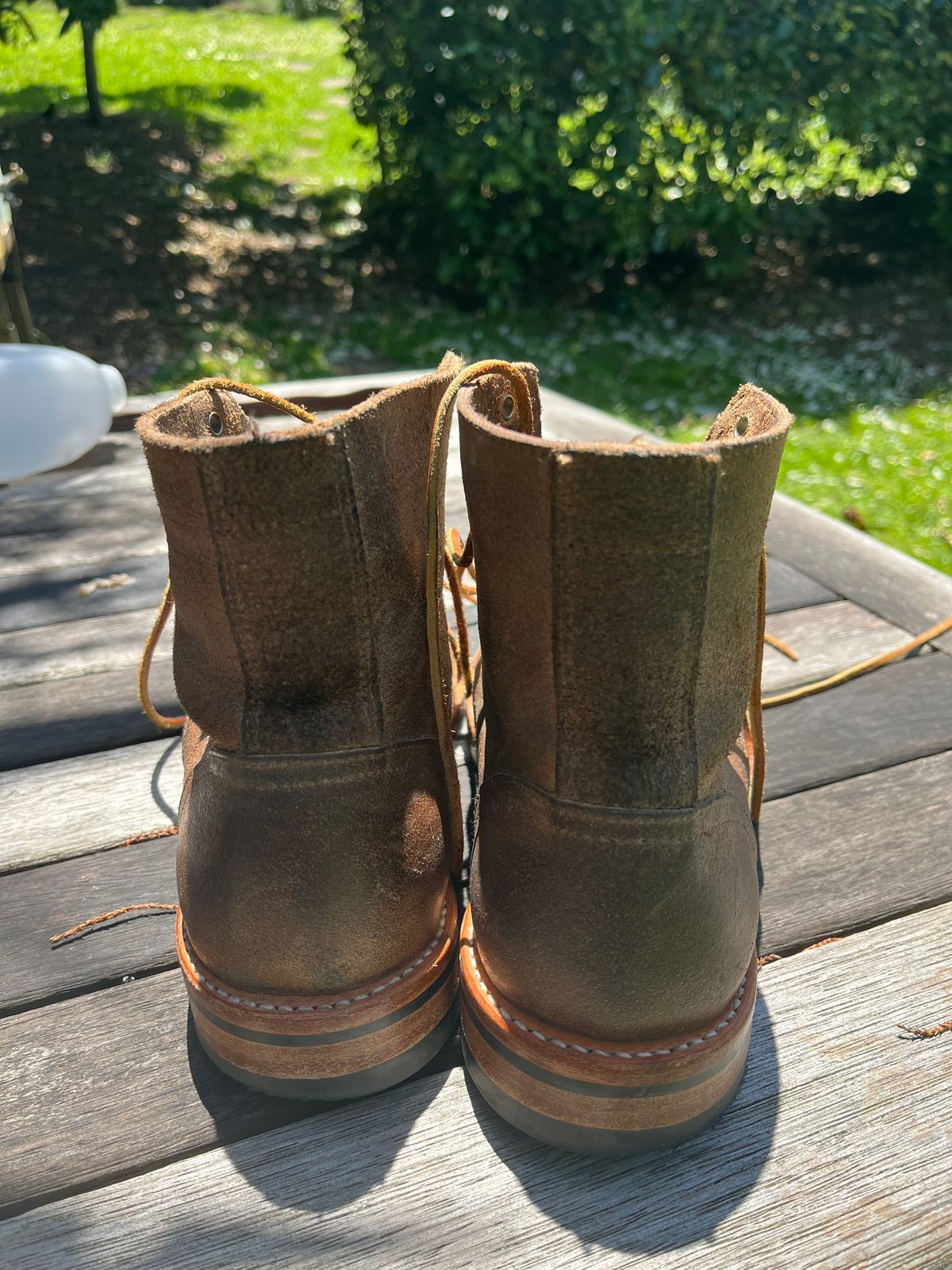 Photo by Dannflow on December 2, 2024 of the Oak Street Bootmakers Trench Boot in Horween Natural Chromexcel Roughout.