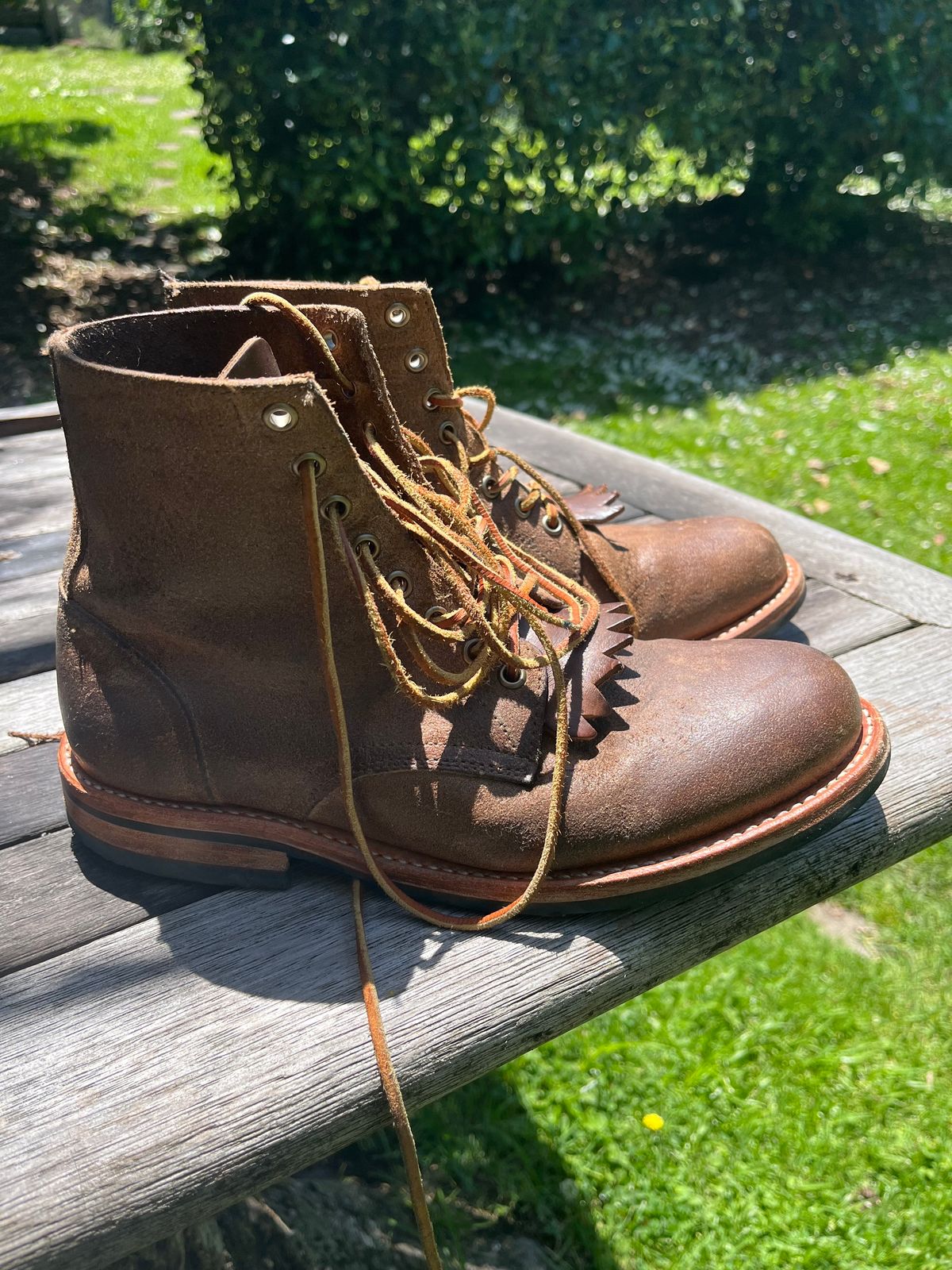 Photo by Dannflow on December 2, 2024 of the Oak Street Bootmakers Trench Boot in Horween Natural Chromexcel Roughout.