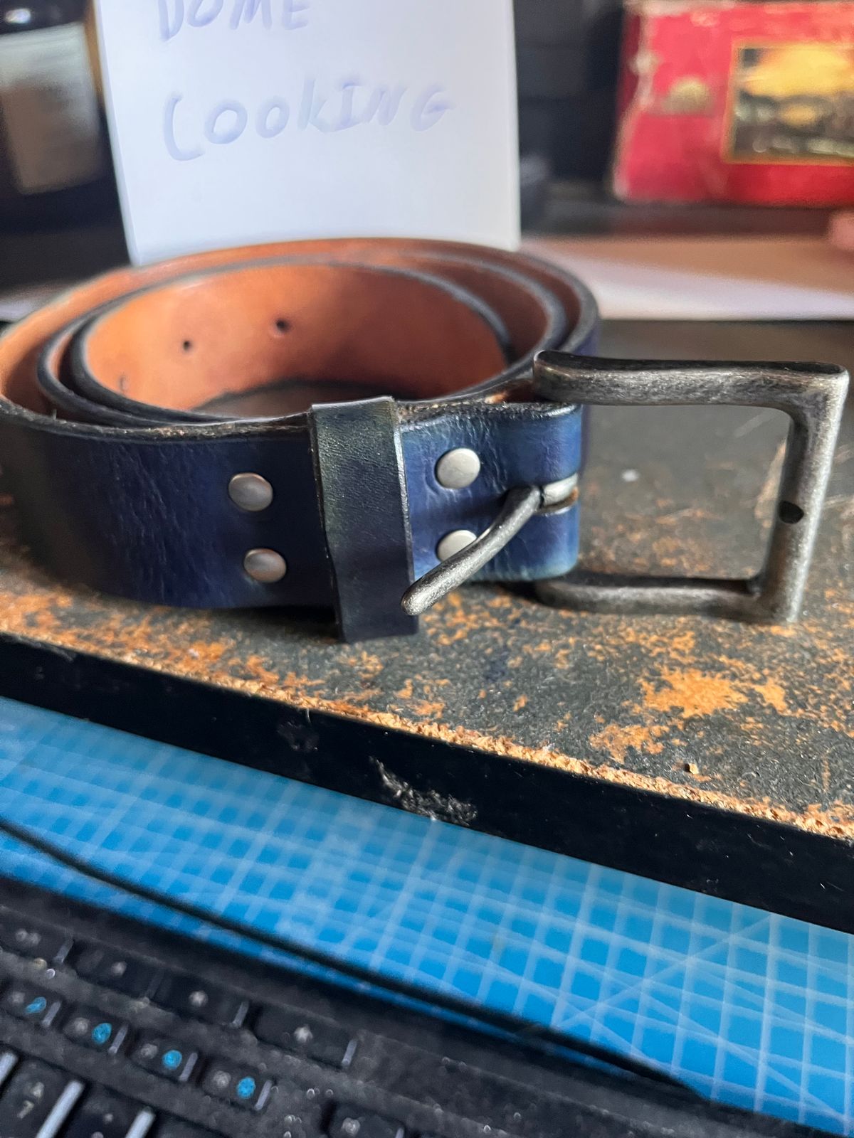 Photo by Dannflow on November 1, 2025 of the Sue engels Veg Tan Blue in Teacore Blue Veg Tan.