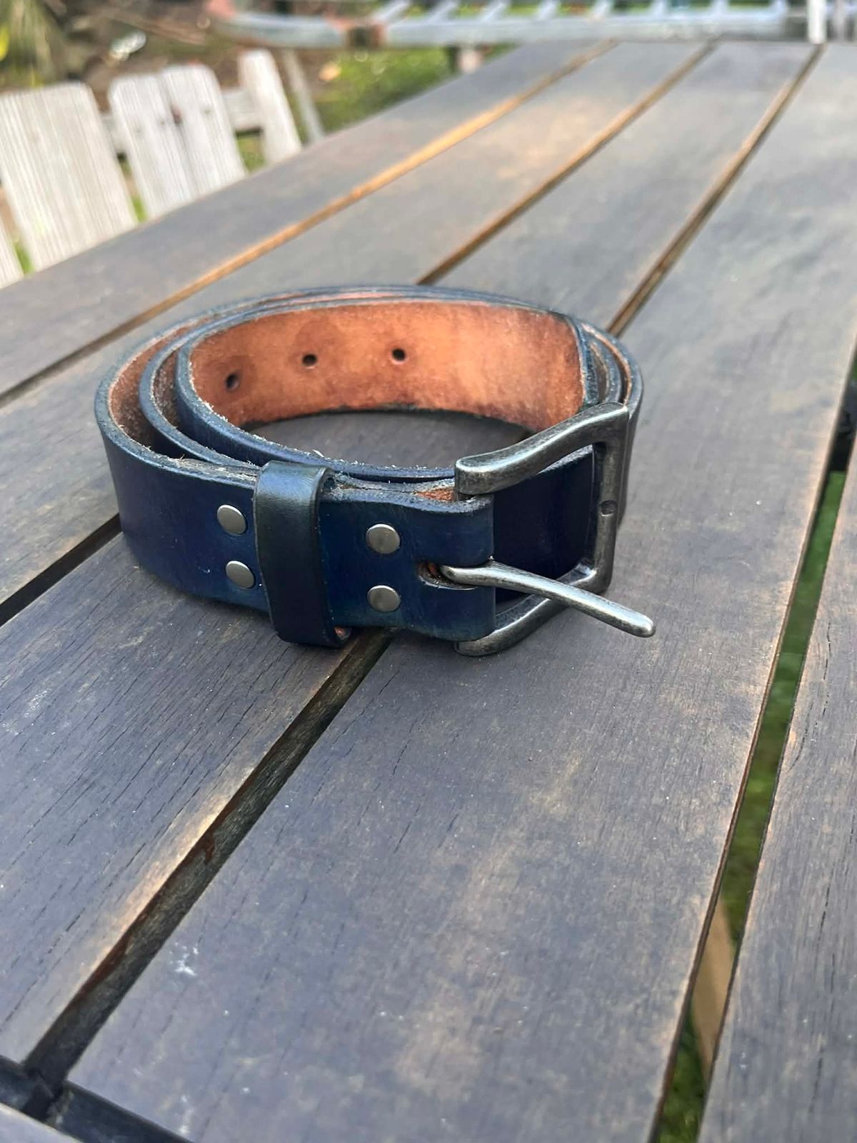 Photo by Dannflow on December 1, 2025 of the Sue engels Veg Tan Blue in Teacore Blue Veg Tan.