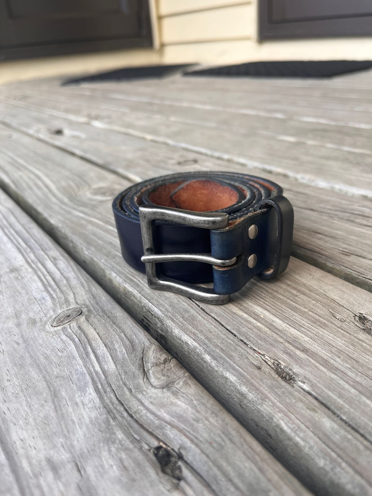 Photo by Dannflow on January 2, 2026 of the Sue engels Veg Tan Blue in Teacore Blue Veg Tan.