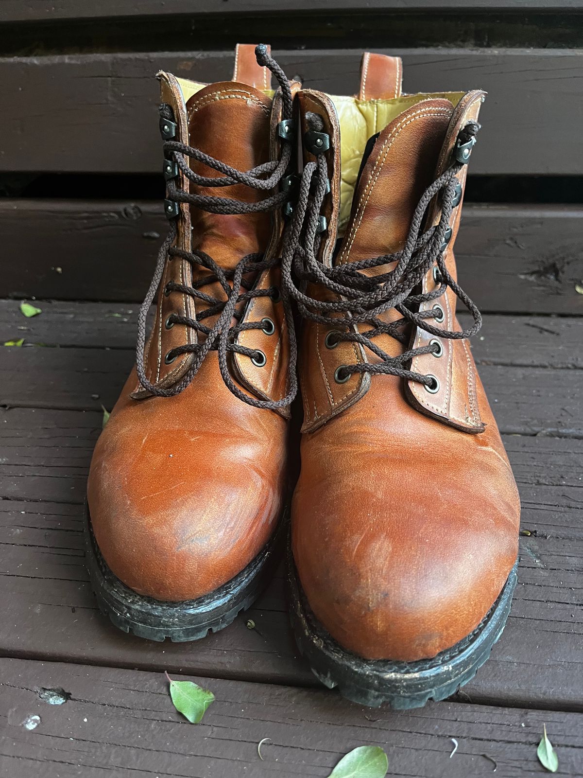 Photo by Dannflow on November 1, 2023 of the Sue Engles City Boot in Unknown Leather.
