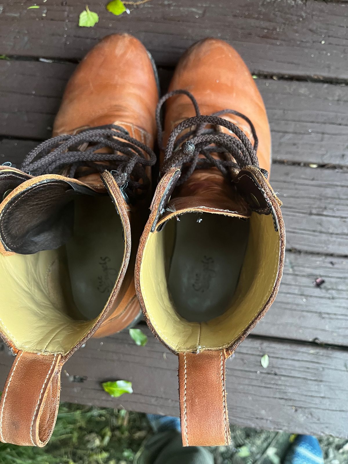 Photo by Dannflow on November 1, 2023 of the Sue Engles City Boot in Unknown Leather.