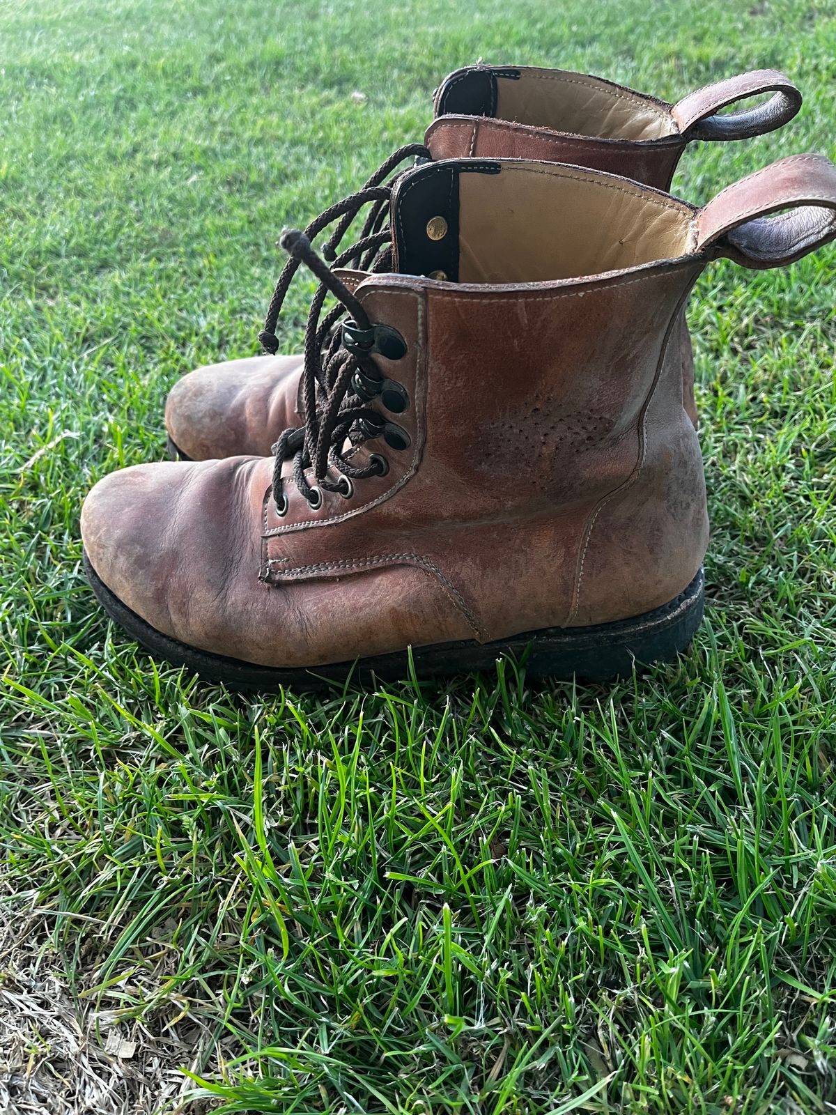 Photo by Dannflow on January 3, 2024 of the Sue Engles City Boot in Unknown Leather.