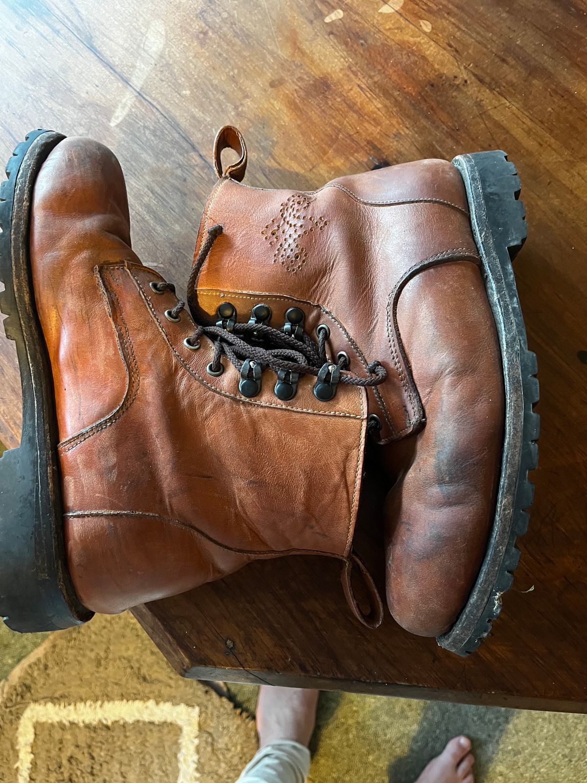 Photo by Dannflow on March 1, 2024 of the Sue Engles City Boot in Unknown Leather.