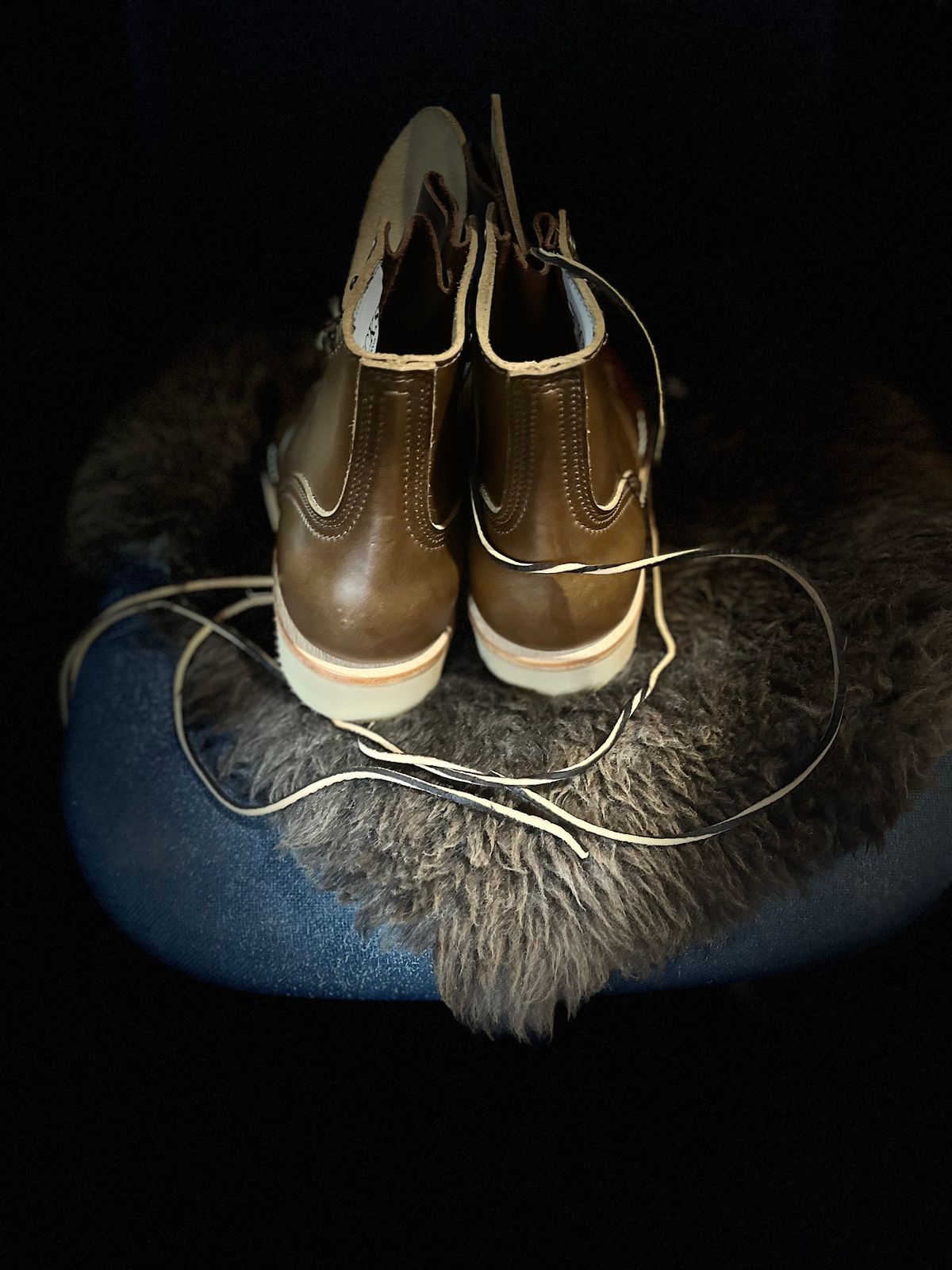 Photo by Dannflow on October 1, 2025 of the Nicks Free Range in Horween British Tan Chromexcel.