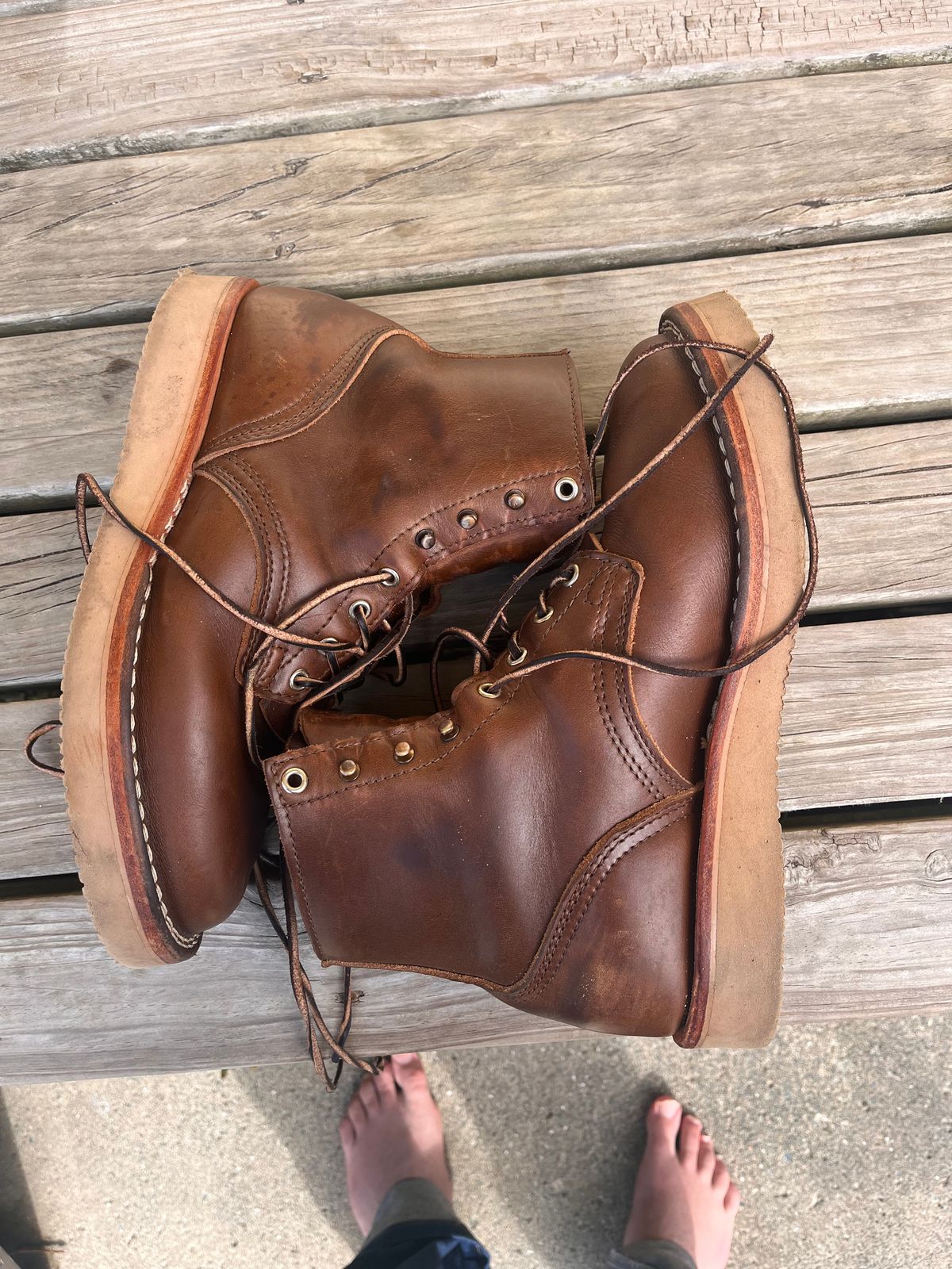 Photo by Dannflow on January 2, 2026 of the Nicks Free Range in Horween British Tan Chromexcel.