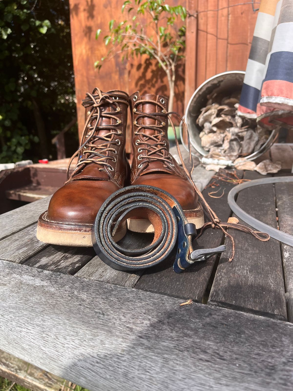 Photo by Dannflow on April 2, 2026 of the Nicks Free Range in Horween British Tan Chromexcel.