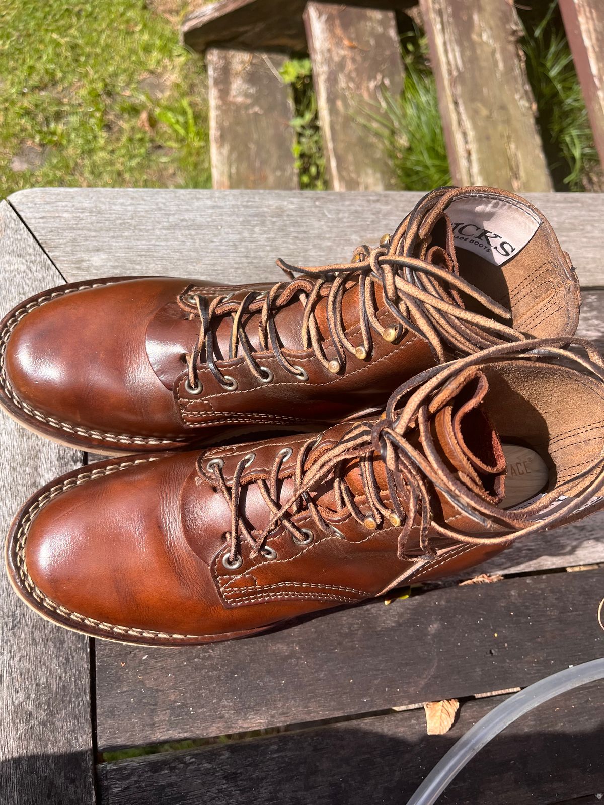 Photo by Dannflow on April 2, 2026 of the Nicks Free Range in Horween British Tan Chromexcel.