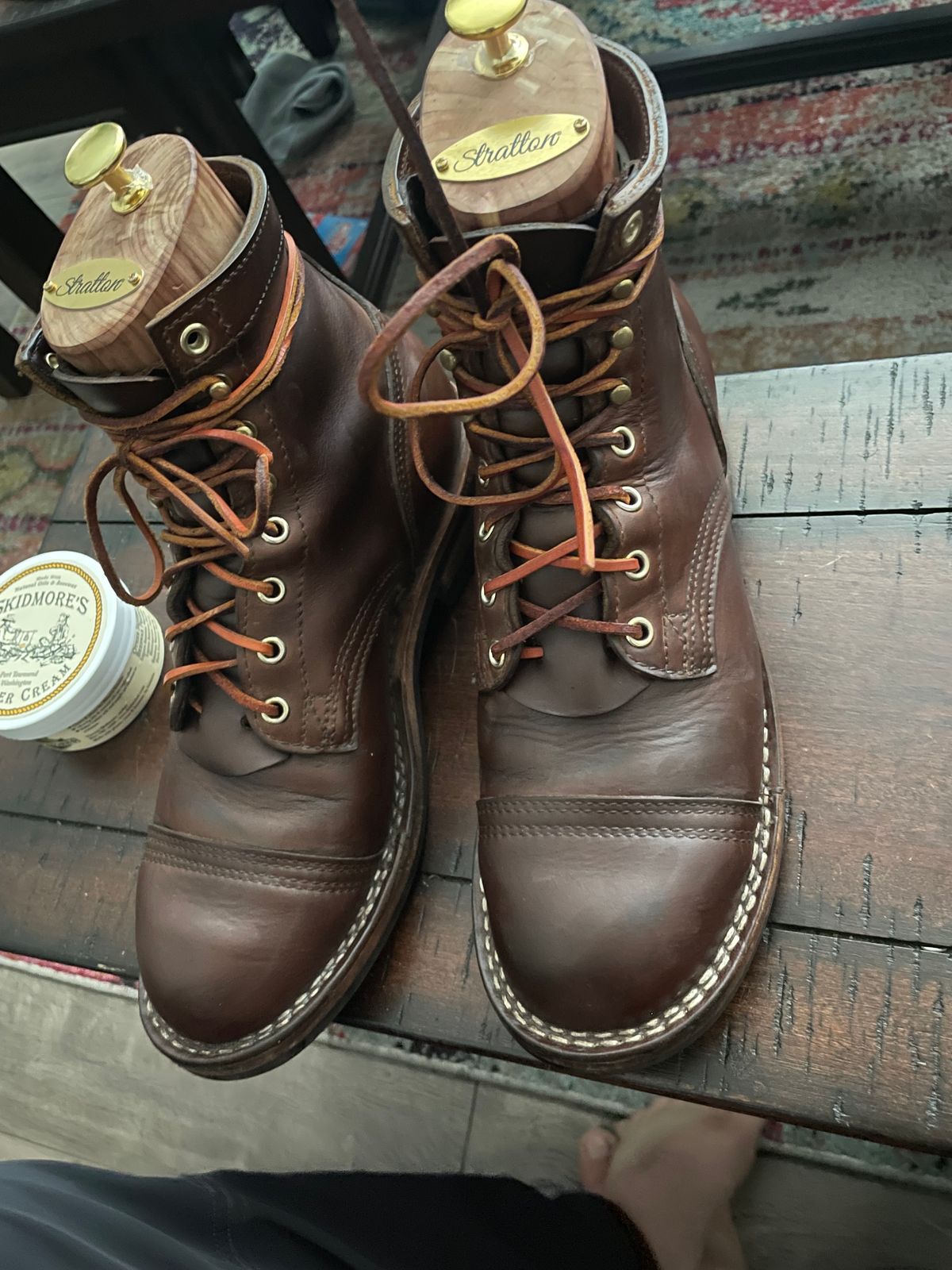 Photo by ConcreteLeatherFoot on June 15, 2023 of the Nicks Americana in Horween Orange Predator.