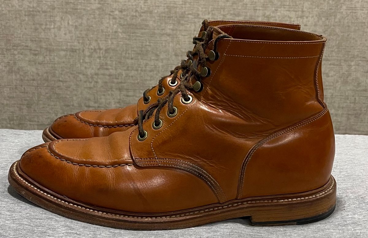 Photo by kylocheff on January 5, 2024 of the Grant Stone Ottawa Boot in Badalassi Carlo Natural Minerva.